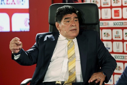 Calcio, Maradona: «In Federcalcio argentina c'è ancora la mafia»