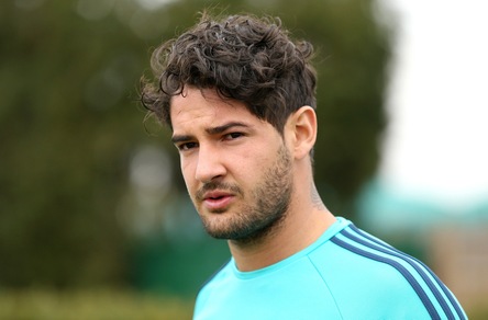 Pato: «Al Milan Ronaldo mi diede subito una copia di Playboy»