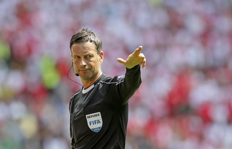Euro 2016: Clattenburg dirigerà Francia-Portogallo