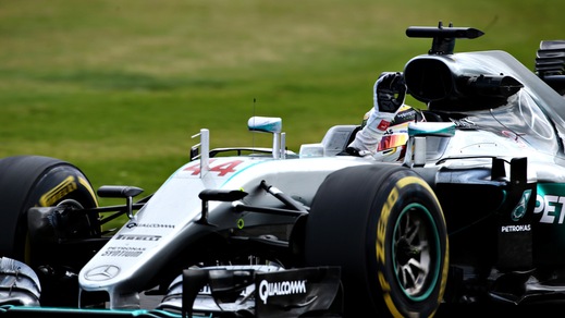 F1, Silverstone: Hamilton davanti, poi le Red Bull e Vettel
