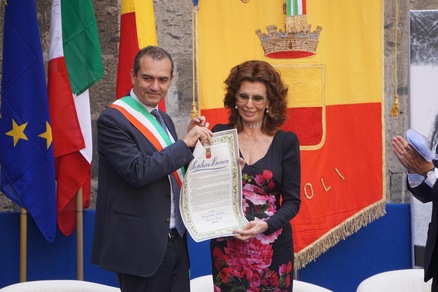 Napoli, Sophia Loren diventa cittadina onoraria