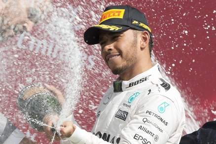 F1 Silverstone, Hamilton: «Sono davvero felice»