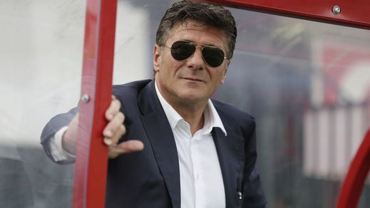 Mazzarri, primi mal di pancia: «Ritiro in albergo? Non tutti felici»
