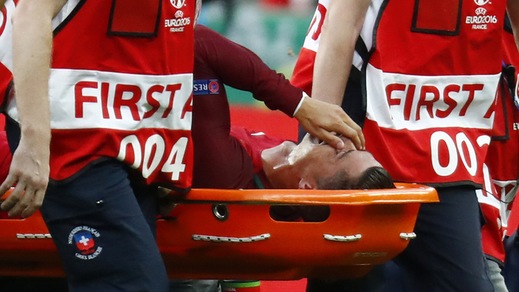 Euro 2016, Portogallo-Francia: le lacrime di Cristiano Ronaldo