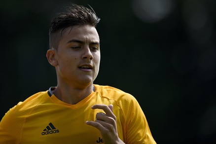 Serie A Juventus, 6-1 nella prima amichevole: tripletta Dybala