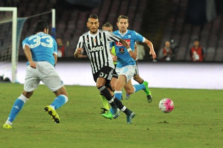 Calciomercato Napoli, accordo per Pereyra: 18 milioni alla Juventus