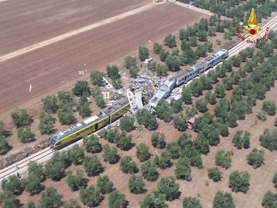 Puglia, scontro fra treni tra Andria e Corato: 20 morti