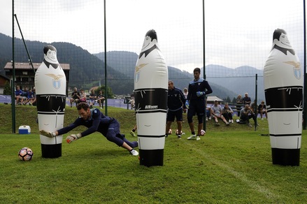 Serie A Lazio, Berisha e Strakosha si allenano duramente