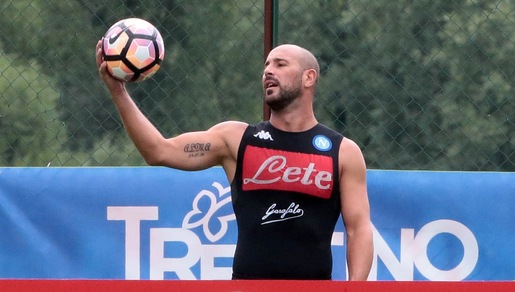 Napoli, Pepe Reina: «Non mi sono proposto a nessuno!»