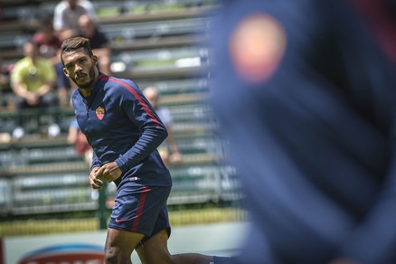 Roma, ufficiale l'acquisto di Juan Jesus: operazione da 10 milioni