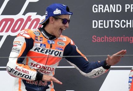 MotoGp, Marquez che gioia sul podio: Dovizioso terzo e felice