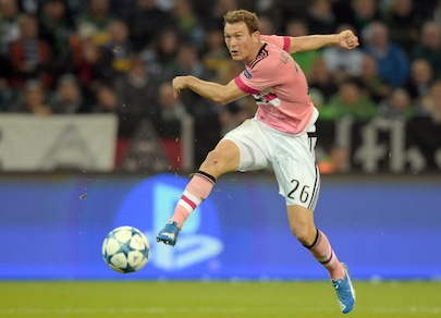 Champions League: Suarez? Messi? Florenzi? Il gol più bello è di Lichtsteiner