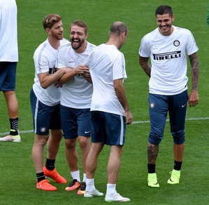 Inter, Ansaldi e Erkin a loro agio in nerazzurro: eccoli con Icardi