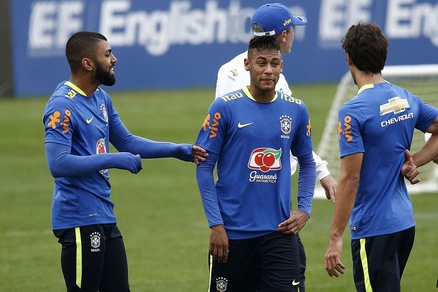 Calciomercato, l'Inter piomba su Gabigol