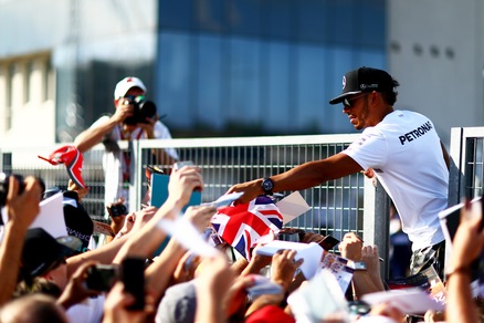 Formula 1, Hamilton: quanti fan per lui in Ungheria!