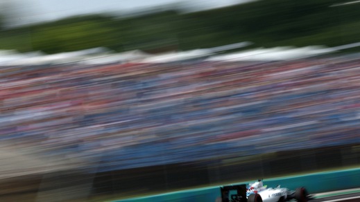 F1 Gp d'Ungheria: qualifiche in ritardo a causa della pioggia