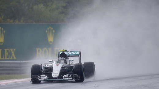 F1 Gp d'Ungheria: Rosberg scippa la pole a Hamilton, Vettel 5°
