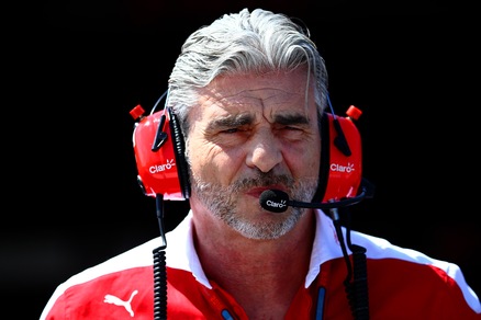 F1 Ferrari, Arrivabene: «Fateci lavorare in pace»
