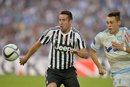 Calciomercato Cagliari, Isla si libera ed è subito rossoblù