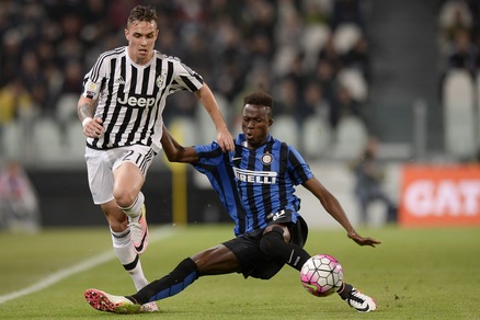 Calciomercato Sassuolo-Lirola: sì. Ariaudo è in uscita