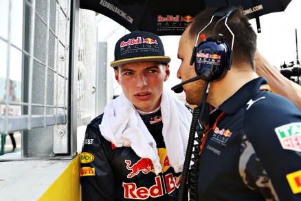 F1 Red Bull, Verstappen: «Mi sono mosso una sola volta»