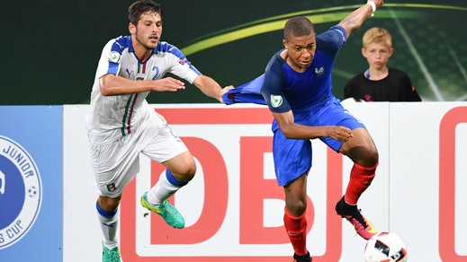 Calciomercato Monaco: «Mbappé piace a tanti club»