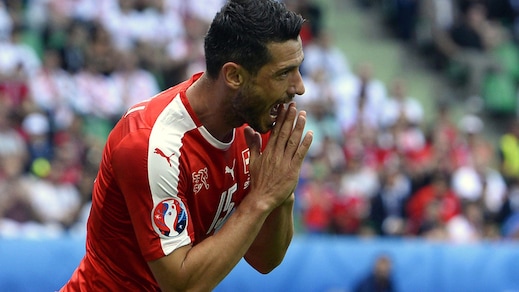 Calciomercato Bologna, per Dzemaili tutto aperto. Idea Iturbe