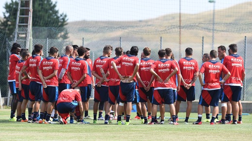 Calciomercato Crotone, preso Rohden. Si tratta per Santini