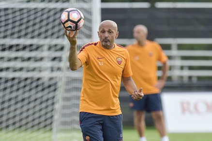 Calciomercato Roma, nuovo Pjanic cercasi. Spalletti prova le punizioni