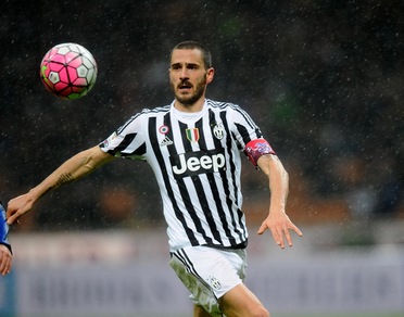 Juventus, c'è anche Mourinho su Bonucci: United pronto all'offerta