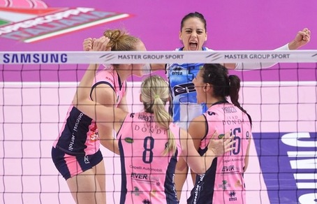 Volley: A1 Femminile, la Pomì alla “Notte rosa” di Cremona
