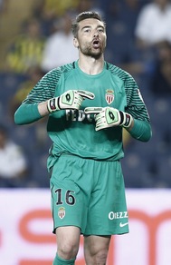 De Sanctis, debutto da dimenticare col Monaco: s'infortuna dopo 13'