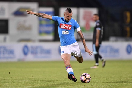 Ufficiale: Hamsik rinnova. Al Napoli fino al 2020
