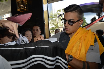 La Juventus a Hong Kong: quanti tifosi ad accogliere i bianconeri!