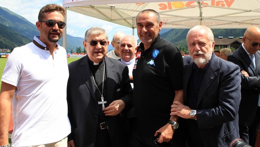 Napoli, il cardinale Sepe benedice gli azzurri a Dimaro