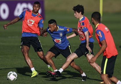 Rio Brasile, prova ad incontrare Neymar: arrestato