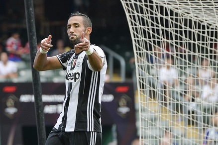 La Juve chiude il tour vincendo: Benatia ancora a segno