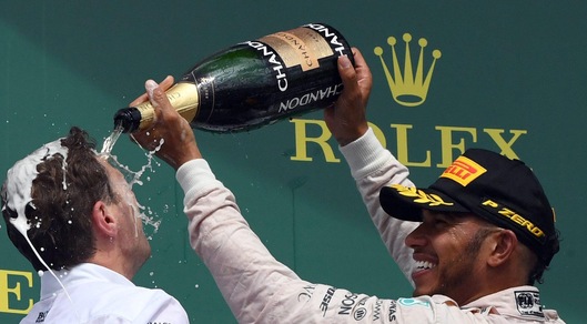 F1, Hamilton: «Grazie Mercedes, ora voglio una vacanza»