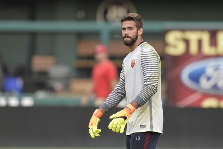 Roma, niente Olimpiadi per Alisson: convocato Weverton