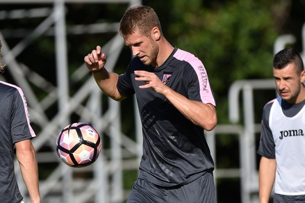 Palermo, Rajkovic: che giochetti col pallone in allenamento