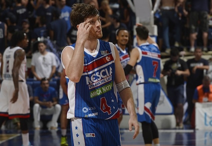 Roma va al Coni, Fernandez in attesa