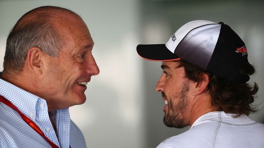 F1, Dennis: «Nel 2017 torneremo a vincere»