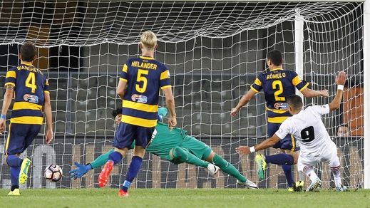 Coppa Italia, Verona, decide Ganz: adesso c'è il Crotone. Foggia out a testa alta