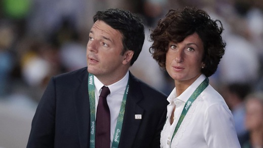 Rio 2016, Renzi e la moglie assistono alla cerimonia di inaugurazione