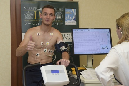 Roma, ecco Vermaelen: visite mediche a Villa Stuart