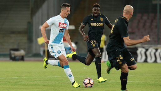 Napoli-Monaco 5-0: Gabbiadini firma un poker, esordio per Milik