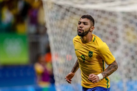 Calciomercato: il tecnico del Santos spiazza tutti: «Gabigol via solo a dicembre»