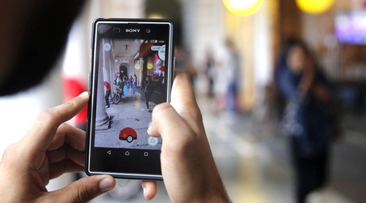 Pokemon Go, stop al gioco in auto