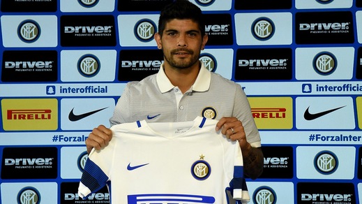 Inter, presentato Banega