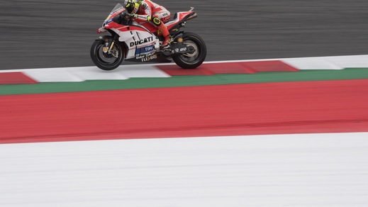 MotoGp Austria: Ducati dominano, Dovizioso e Iannone ok